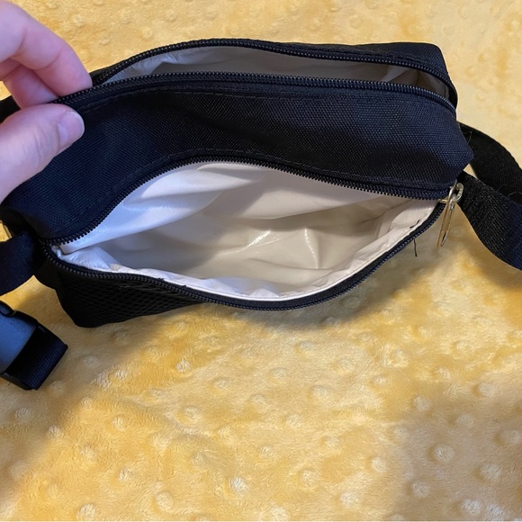 Canvelle Women's Black Crossbody Belt Bag G-68883955 Size Original NWT - Picture 6 of 9